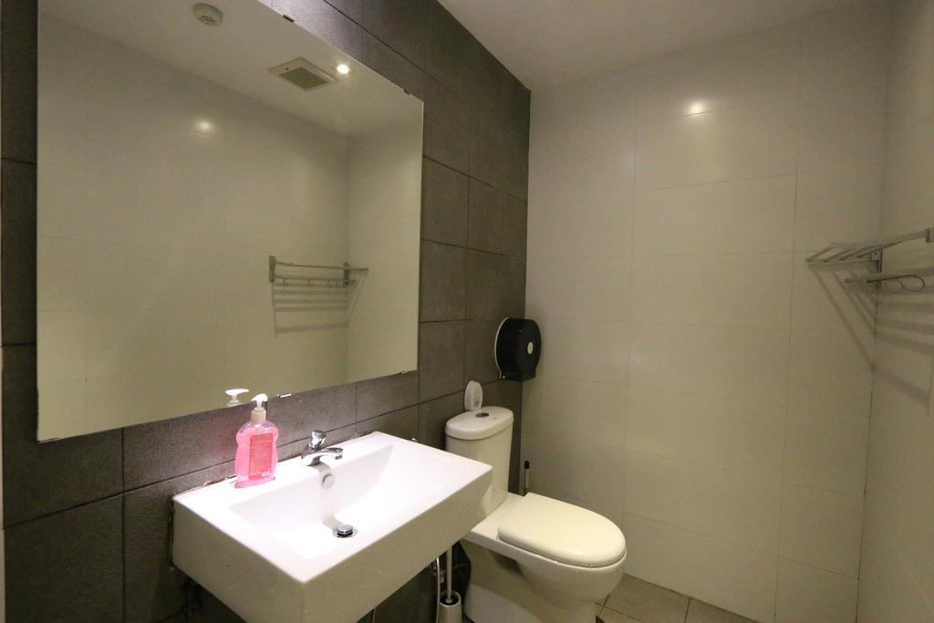 6-Pax Family Room with Private Bathroom